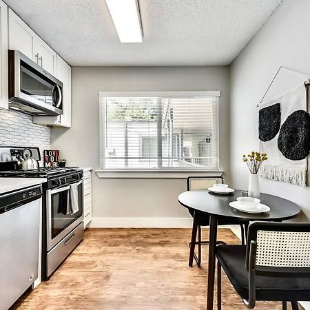Bright And Cheerful Flat, Near Fair Park Apartment Dallas Exterior photo