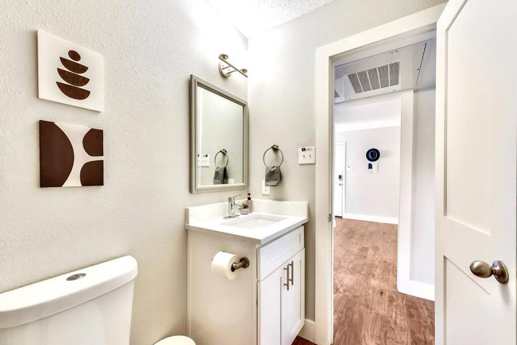 Bright And Cheerful Flat, Near Fair Park Apartment Dallas Exterior photo